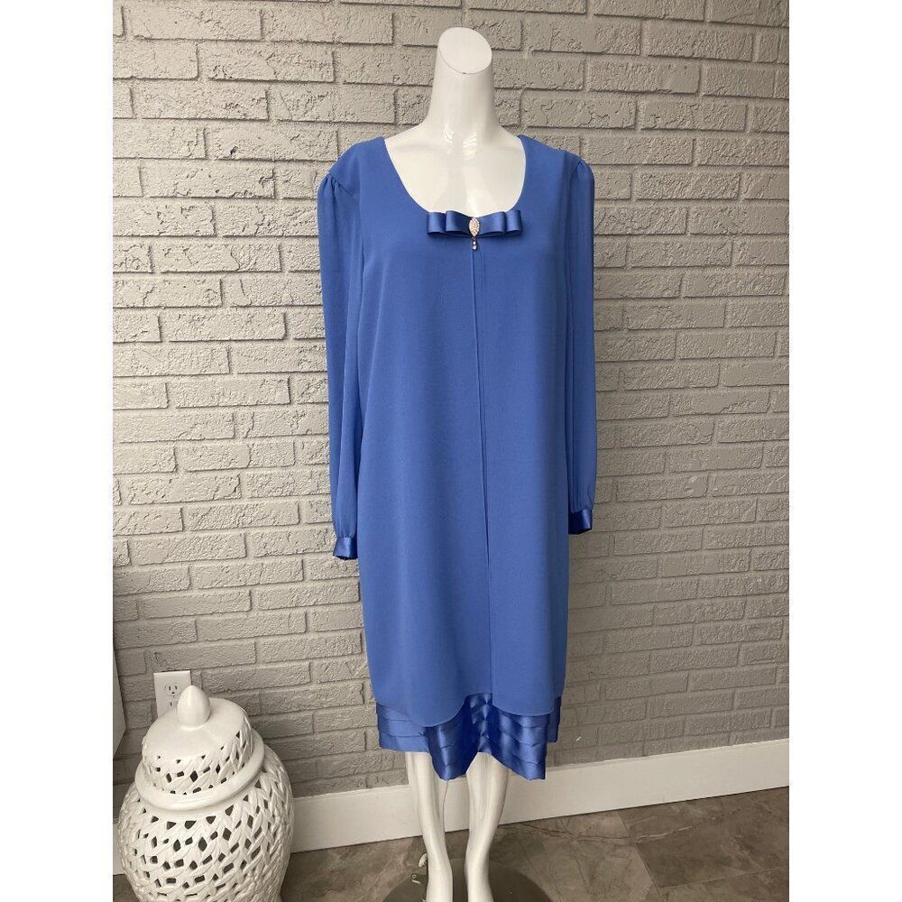 Saks Fifth Avenue Cattiva Women Long Sleeve Embellished Overlay Chiffon Dress Si